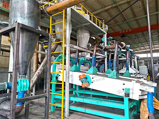 廢舊鋰電池處理設(shè)備，鋰電池的可持續(xù)回收解決方案