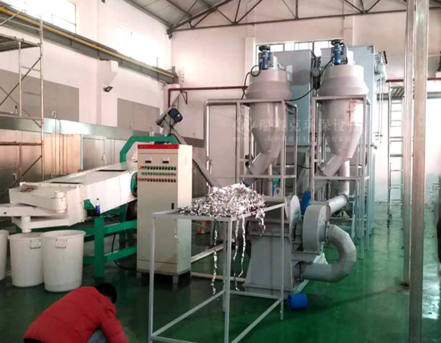 深扒廢鋰電池回收內(nèi)幕！提取貴金屬，賺錢生意怎么來的？